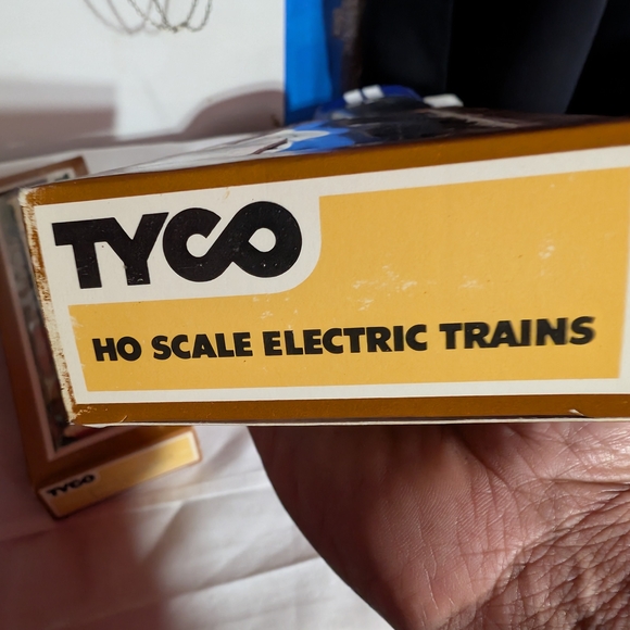 Tyco HO Train Hopper Car Advertising Morton Salt - Picture 3 of 3